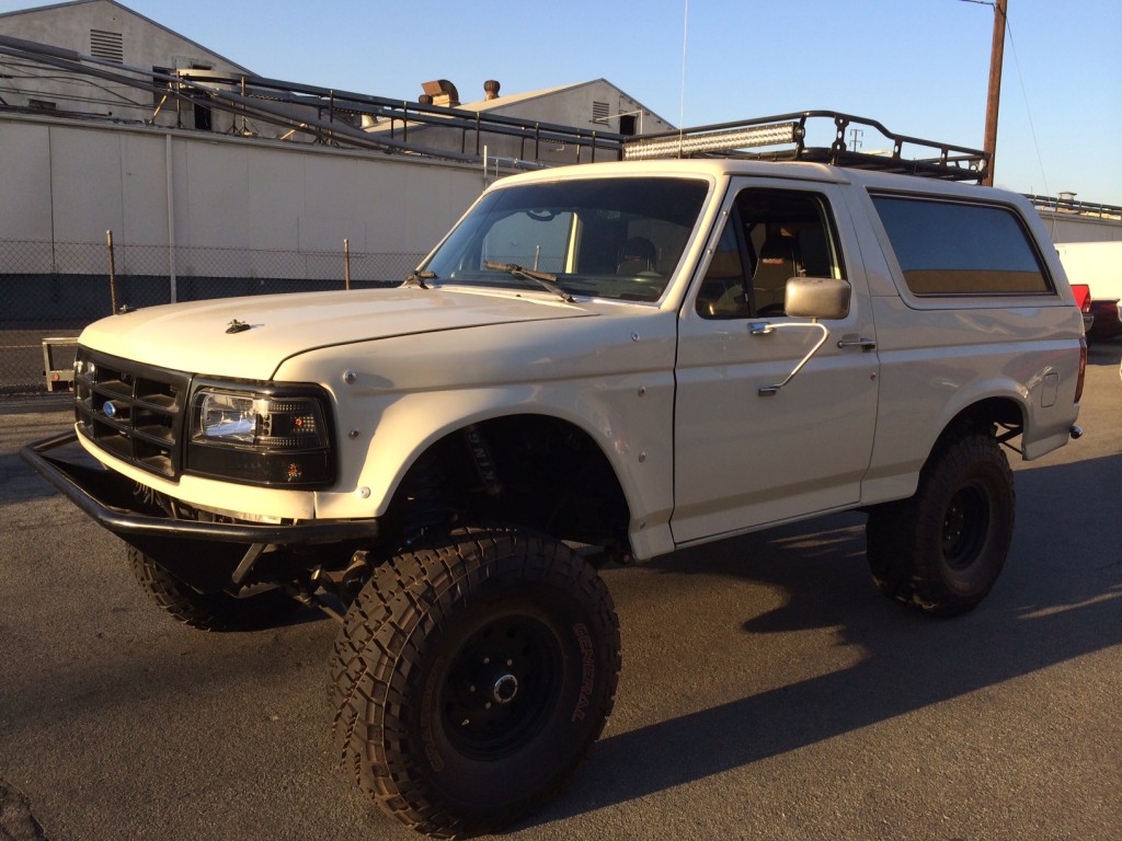 1990 Converted to 1996 4.5" Over Stock Dana 44 TTB with 35" Tires along with Deaver Q80s, Shackle Conversion for more droop, and 9" rear end